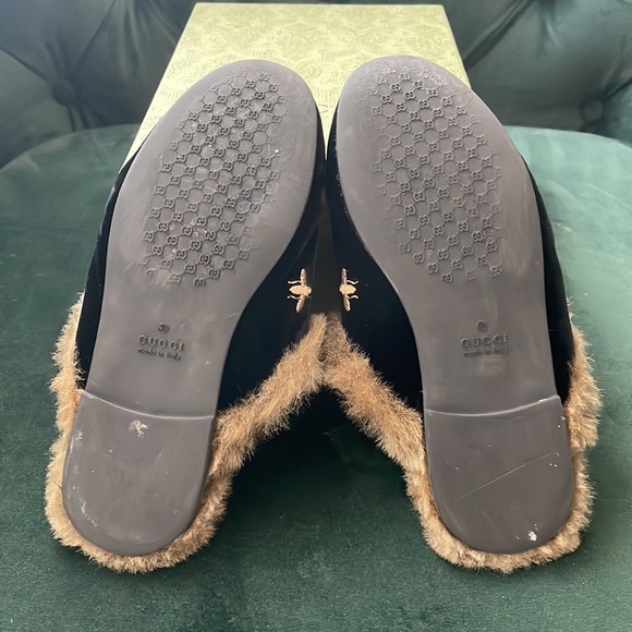Authentic Gucci Slides - Picture 2 of 5
